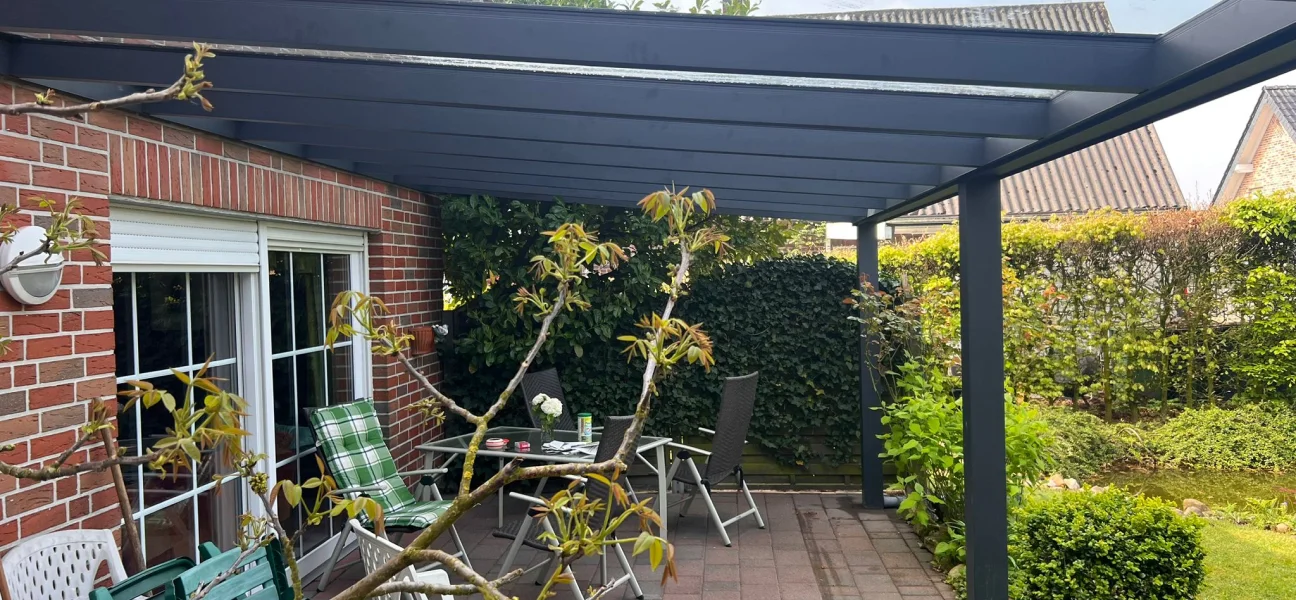 Terrassenüberdachung aus Aluminium